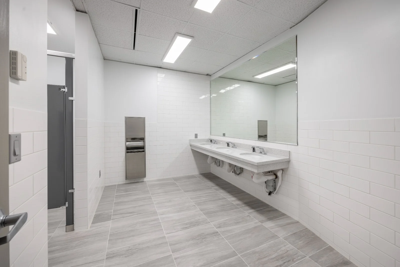 Office Building Redmond Tenant Improvement by Linear Construction Services