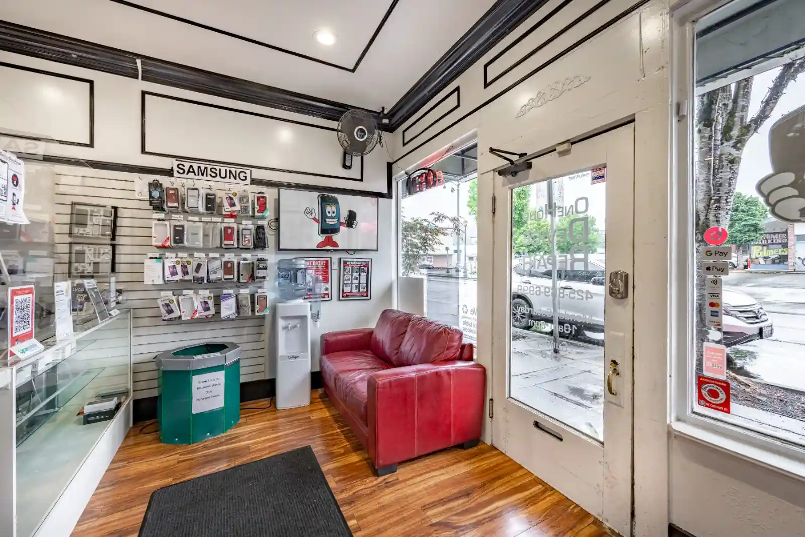 OneHourDeviceRepair Redmond Tenant Improvement by Linear Construction Services