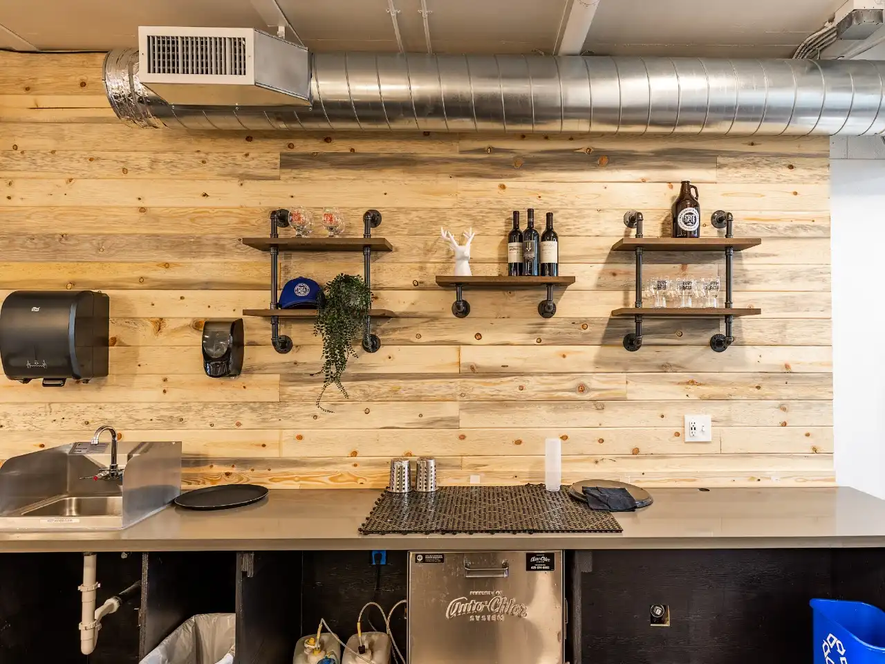 Pint & Pie Restaurant is a client of Linear Construction Services